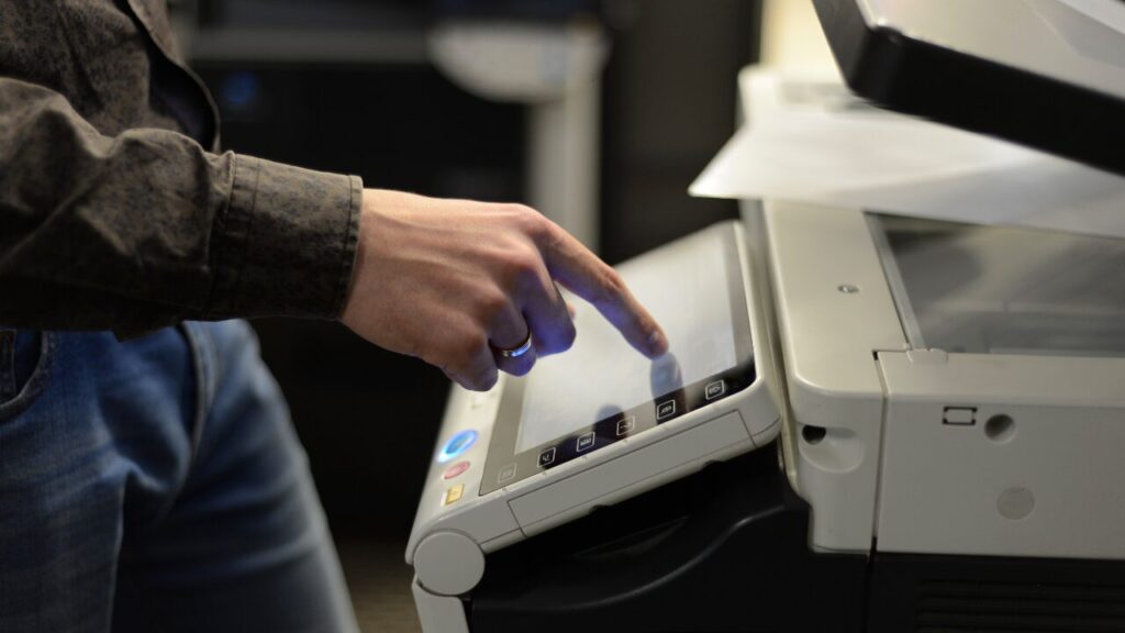 行政サービスコーナー廃止後の代替手段|合同会社あすだち