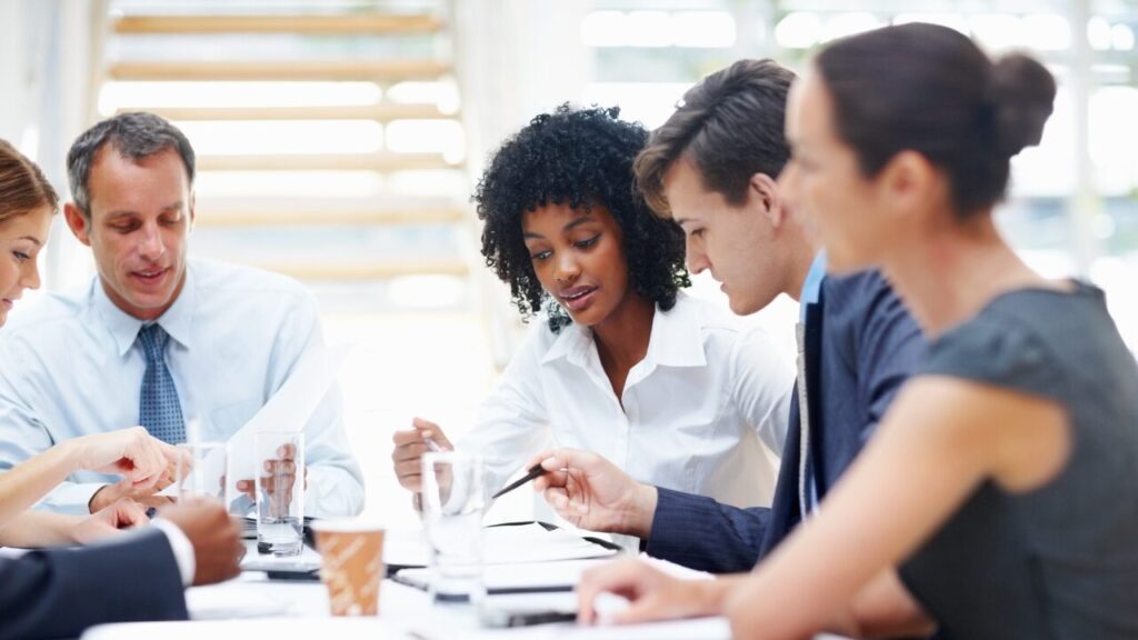 コンプライアンス違反が認定されるまでの手順|合同会社あすだち