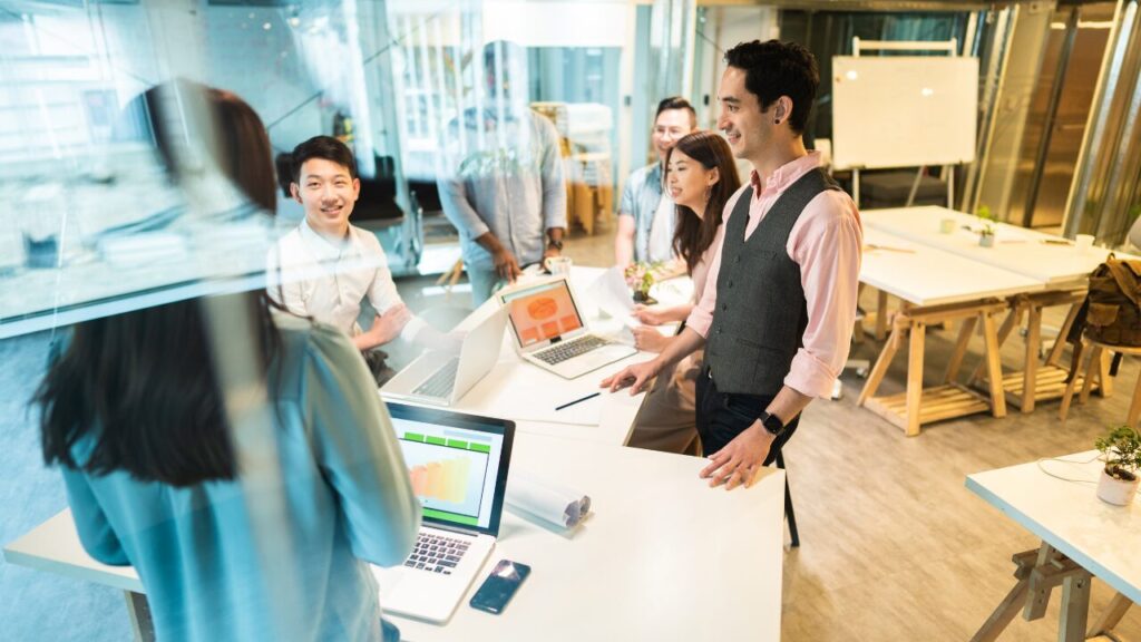 コワーキングスペースが向いている人・向いていない人|合同会社あすだち