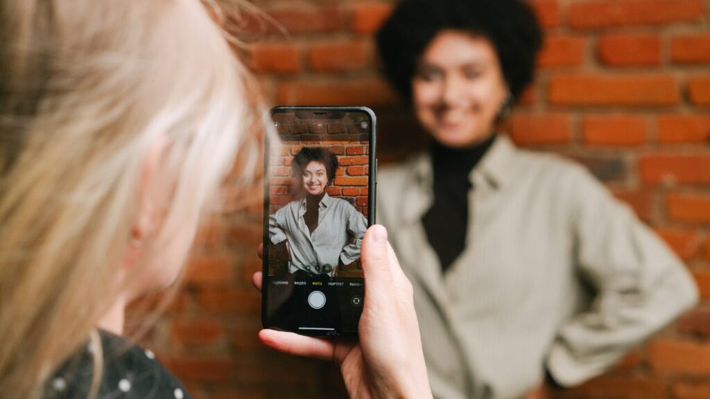 好感度を最大化するテクニック｜合同会社あすだち