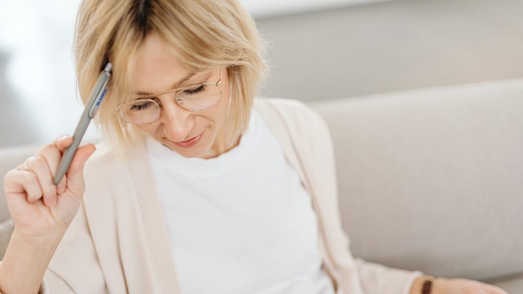 プロフィール写真をコロコロ変える人の心理|合同会社あすだち